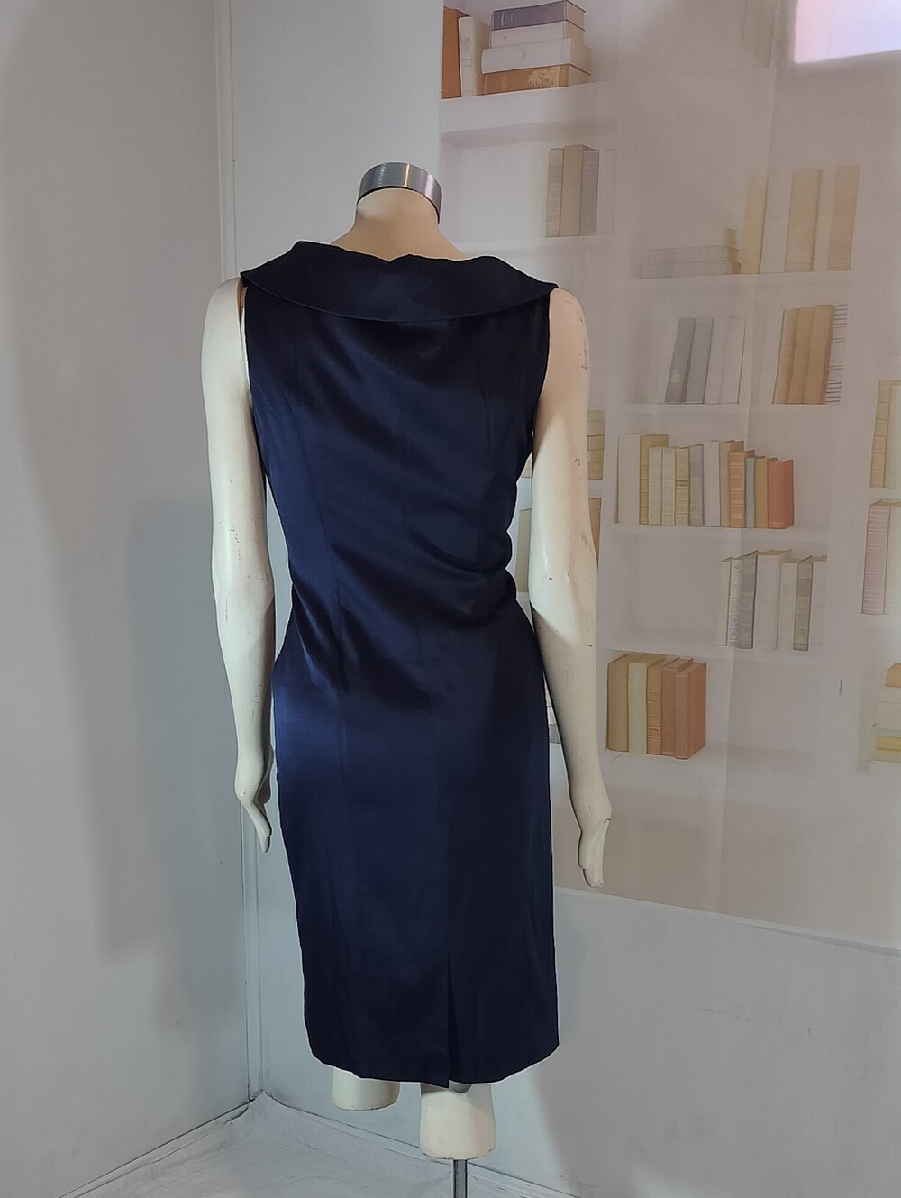 Evan Picone Navy V-Neck Ruched Sheath Midi Dress - Picture 3 of 10
